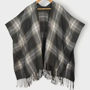 Marcus Adler Plaid Shawl Wrap Poncho Cozy Cape Gray Black Fringe Sz. O/S